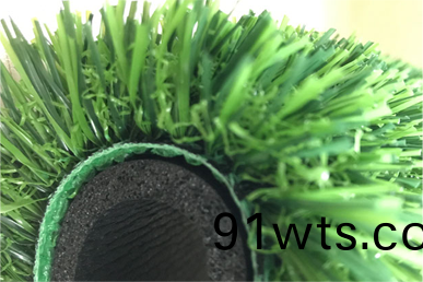 无填充减震(zhen)草(cao)坪